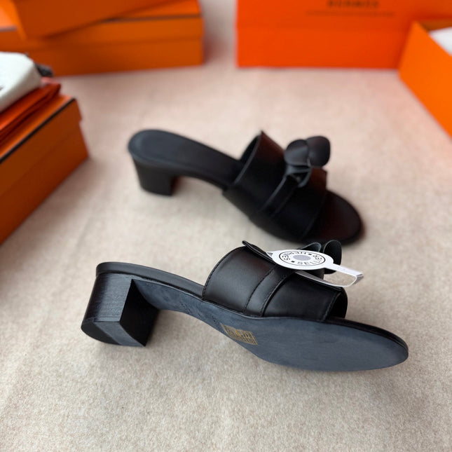 HIGH MULES IN BLACK CALFSKIN