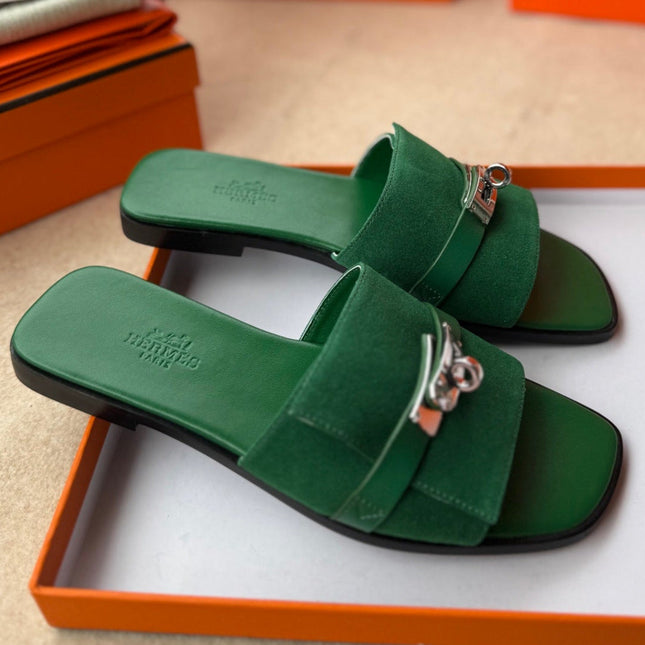 0RAN SANDALS IN EMERALD GREEN CALFSKIN