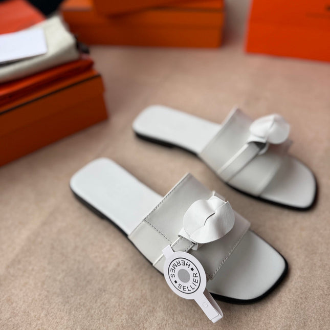 0RAN SANDALS IN WHITE CALFSKIN