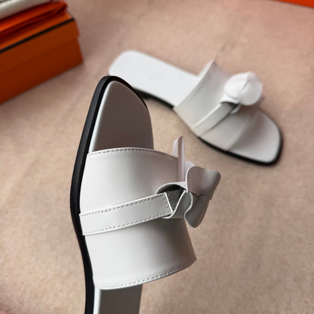 0RAN SANDALS IN WHITE CALFSKIN