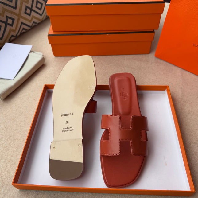 0RAN SANDALS IN GINGER ORANGE CALFSKIN