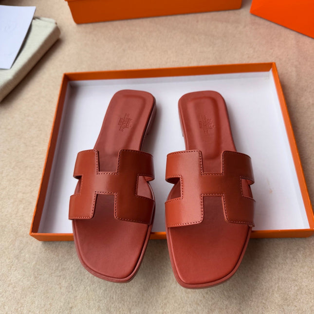 0RAN SANDALS IN GINGER ORANGE CALFSKIN