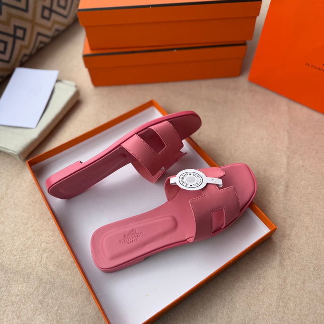 0RAN SANDALS IN ROSE PINK CALFSKIN