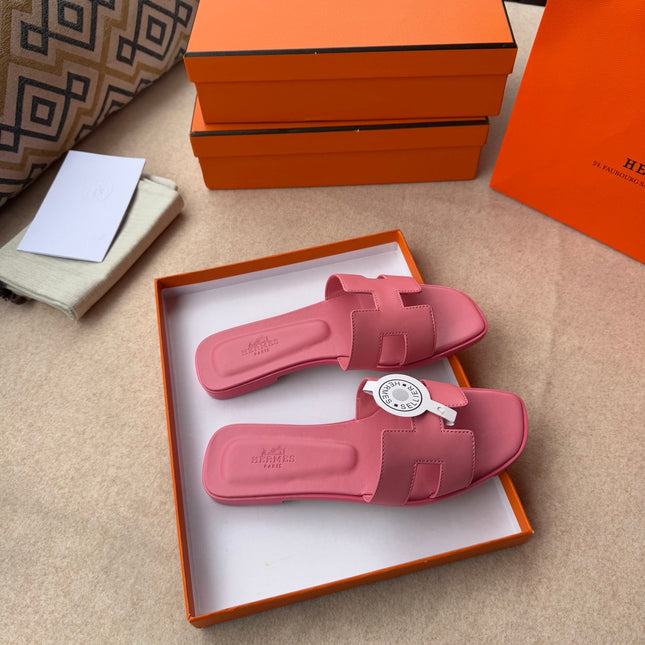 0RAN SANDALS IN ROSE PINK CALFSKIN