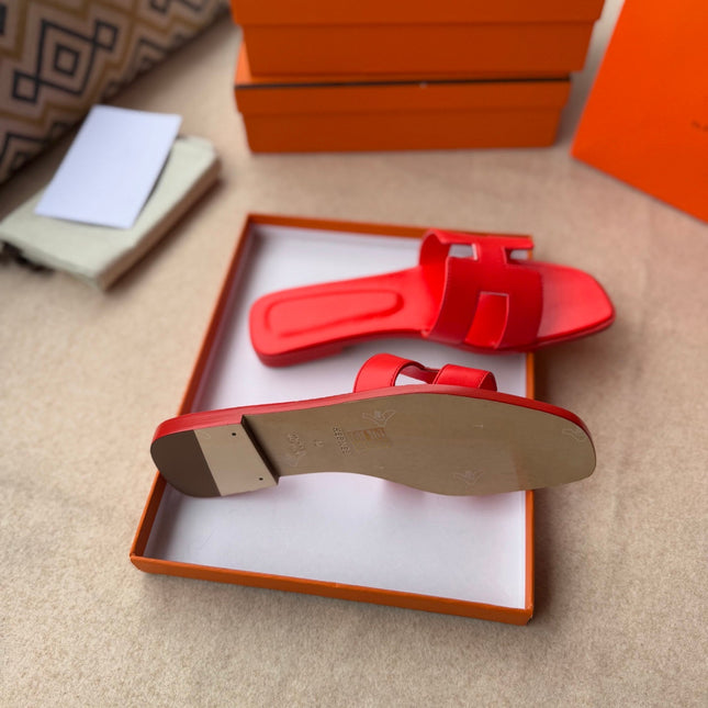 0RAN SANDALS IN CHERRY RED CALFSKIN