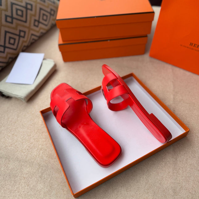 0RAN SANDALS IN CHERRY RED CALFSKIN