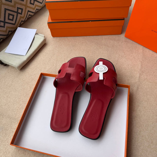 0RAN SANDALS IN JAM RED CALFSKIN