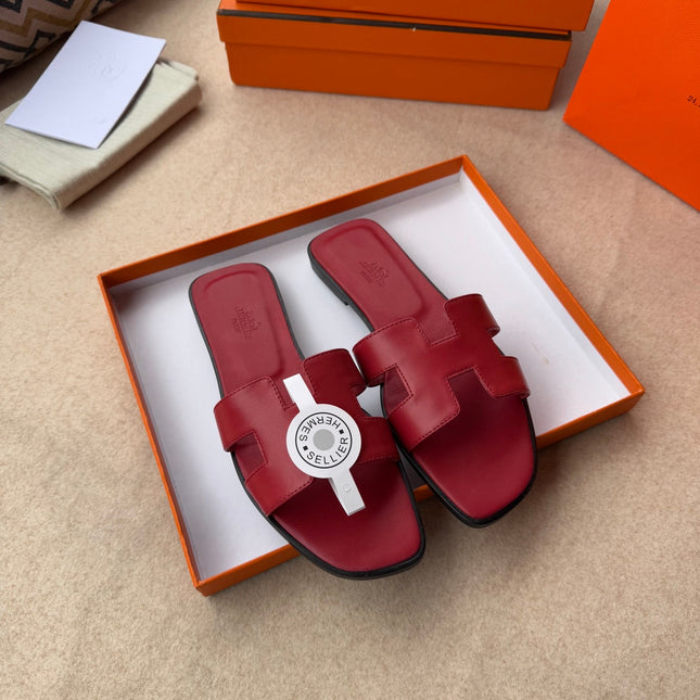 0RAN SANDALS IN JAM RED CALFSKIN