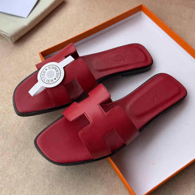 0RAN SANDALS IN JAM RED CALFSKIN