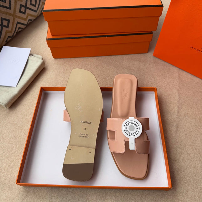 0RAN SANDALS IN PEACH PINK CALFSKIN