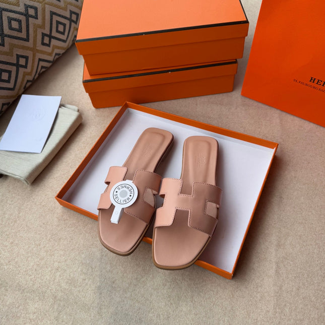 0RAN SANDALS IN PEACH PINK CALFSKIN