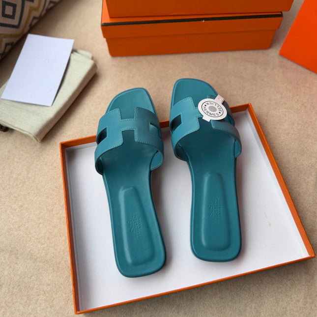 0RAN SANDALS IN SAPPHIRE BLUE CALFSKIN