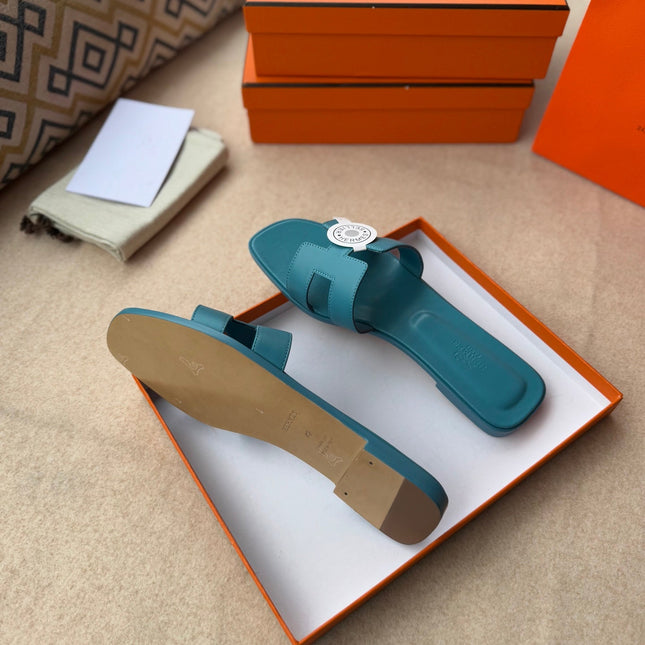 0RAN SANDALS IN SAPPHIRE BLUE CALFSKIN