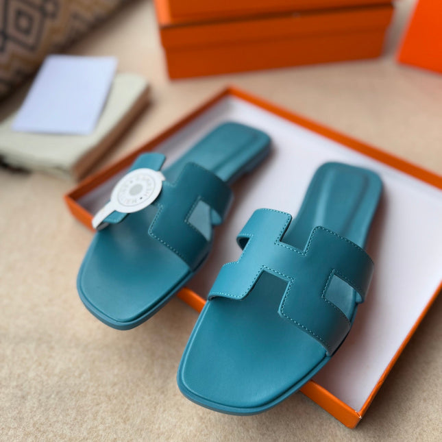 0RAN SANDALS IN SAPPHIRE BLUE CALFSKIN