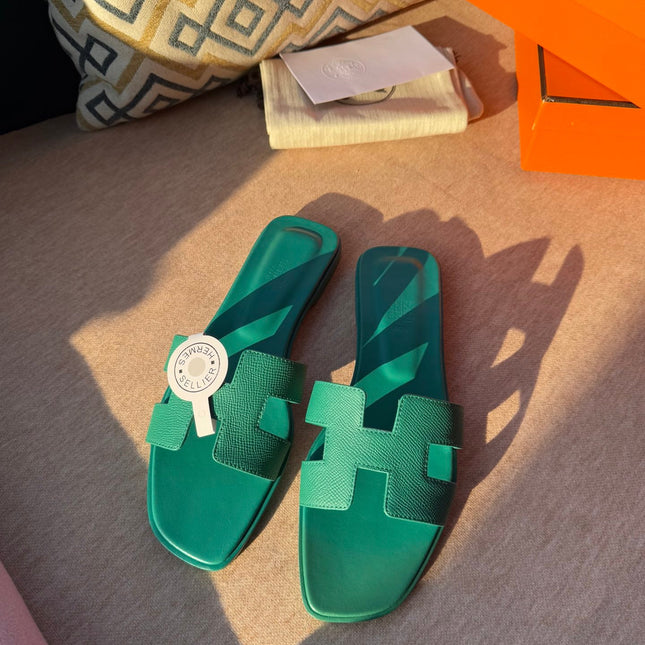 0RAN SANDALS IN PERSIAN GREEN CALFSKIN