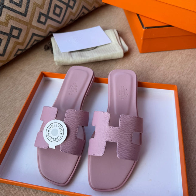 0RAN SANDALS IN PASTEL PURPLE CALFSKIN