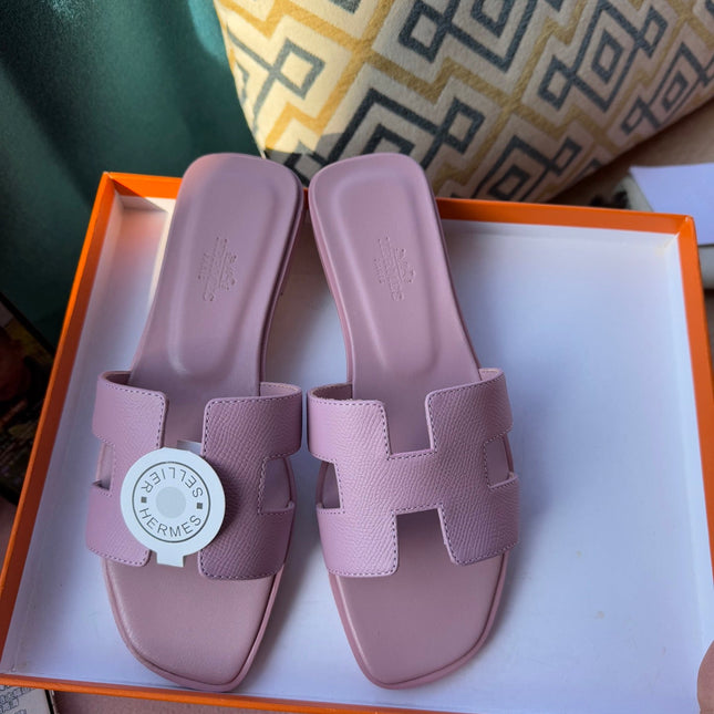 0RAN SANDALS IN PASTEL PURPLE CALFSKIN