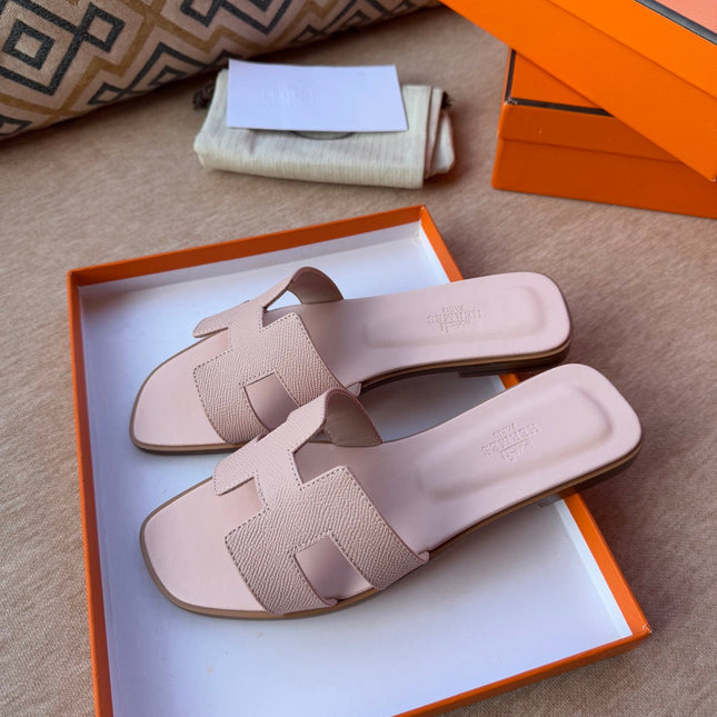 0RAN SANDALS IN PASTEL PINK CALFSKIN