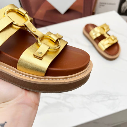 TIPPI SANDAL IN GOLD CALFSKIN