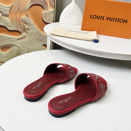 FLAT SLIDE IN RUBY RED LAMBSKIN WITH RHINSTONES