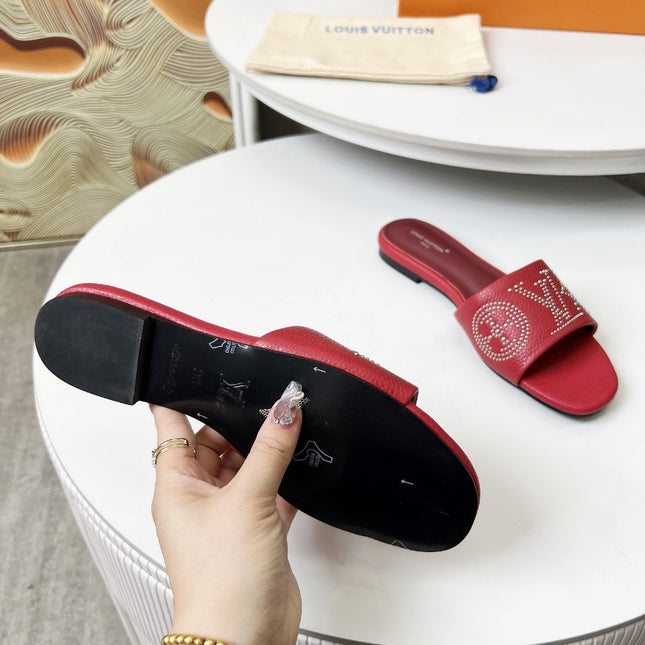 FLAT SLIDE IN RUBY RED LAMBSKIN WITH RHINSTONES