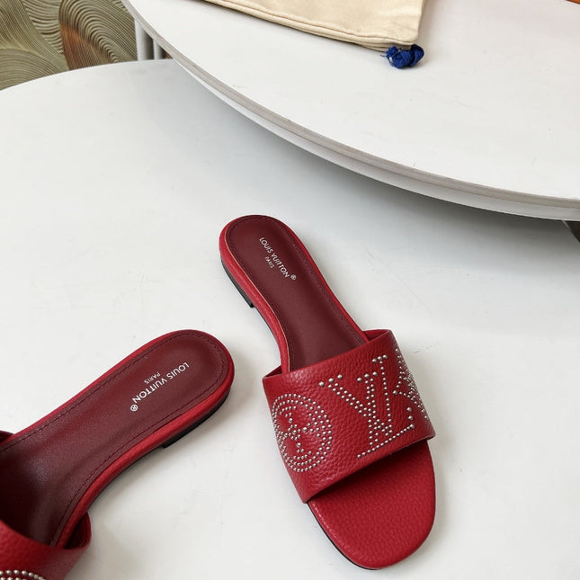 FLAT SLIDE IN RUBY RED LAMBSKIN WITH RHINSTONES