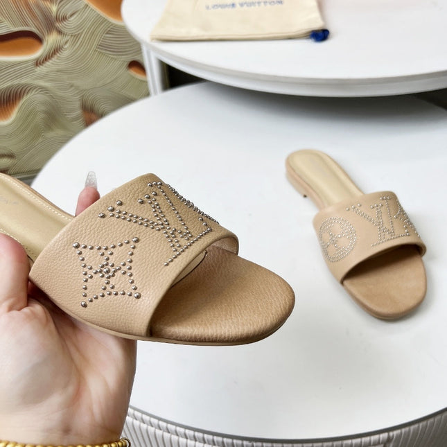 FLAT SLIDE IN BISQUE BEIGE LAMBSKIN WITH RHINSTONES