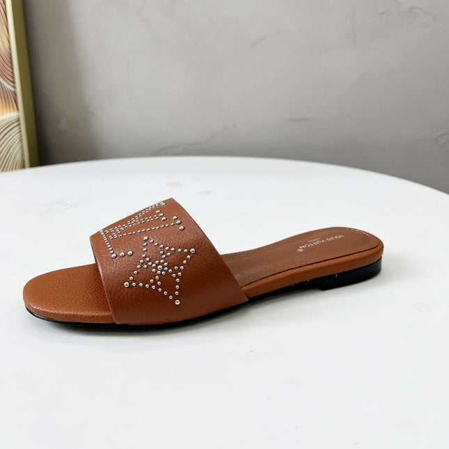 FLAT SLIDE IN BRONZE BROWN LAMBSKIN WITH RHINSTONES