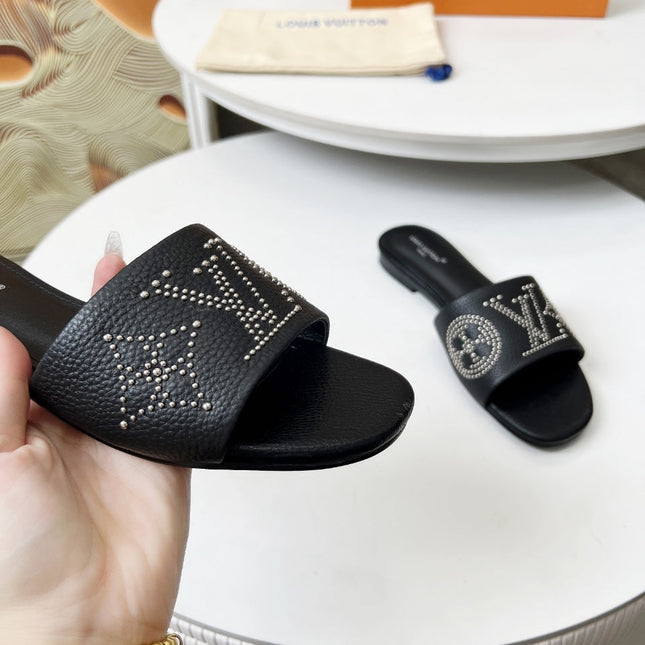 FLAT SLIDE IN BLACK LAMBSKIN WITH RHINSTONES