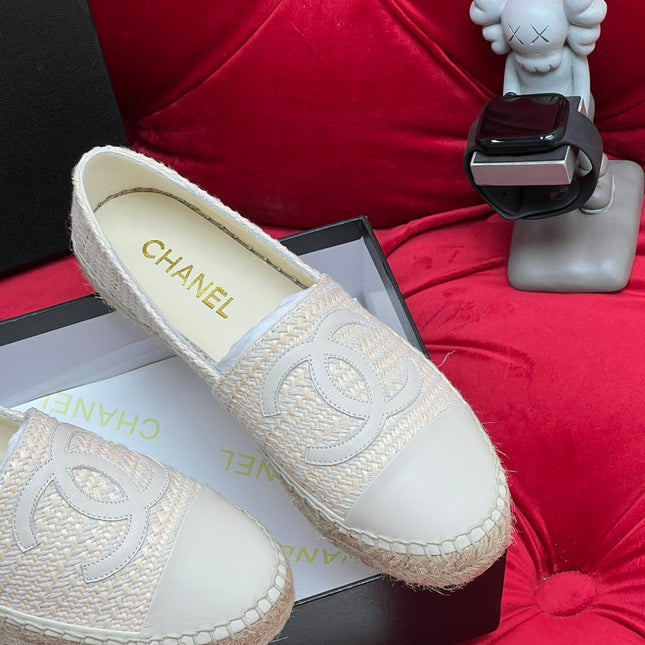 WOVEN LOAFERS IN WHITE BEIGE FABRIC