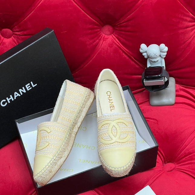 WOVEN LOAFERS IN DARK CREAM FABRIC