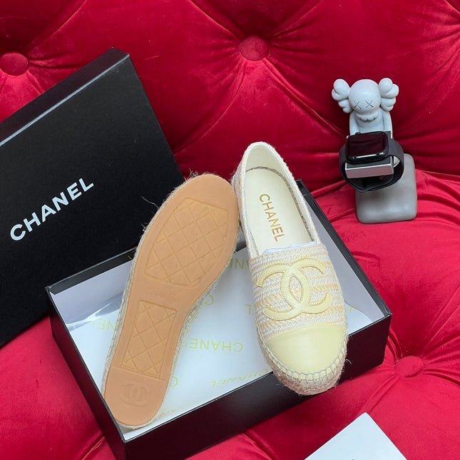 WOVEN LOAFERS IN DARK CREAM FABRIC