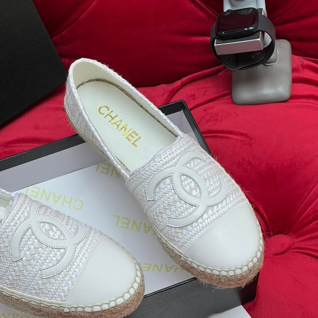 WOVEN LOAFERS IN WHITE FABRIC