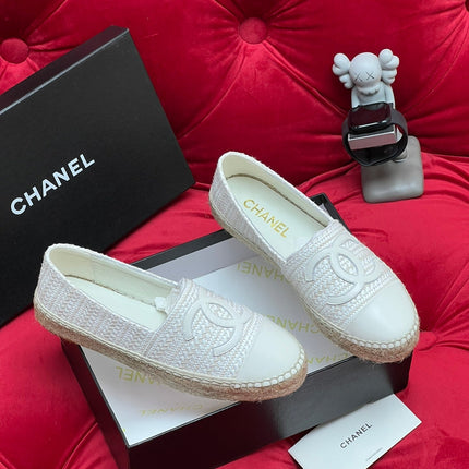 WOVEN LOAFERS IN WHITE FABRIC