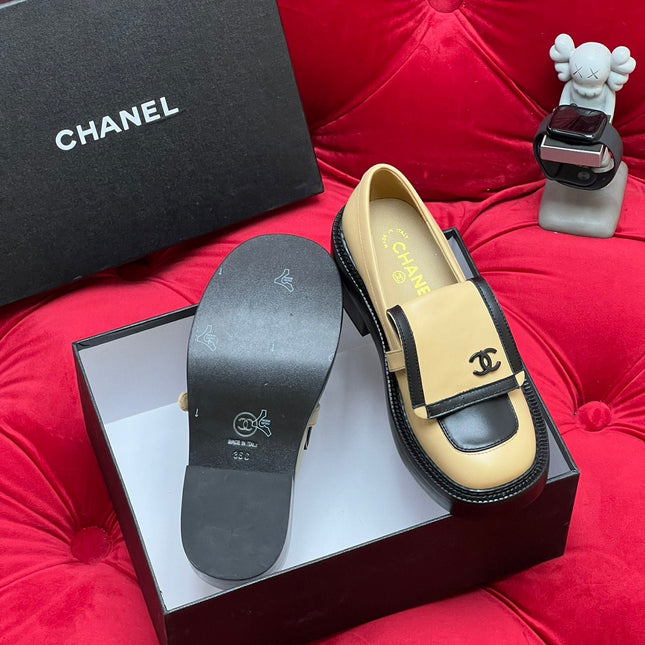 CC MOCCASIN LOAFER IN YELLOW CREAM MIX BLACK LAMBSKIN