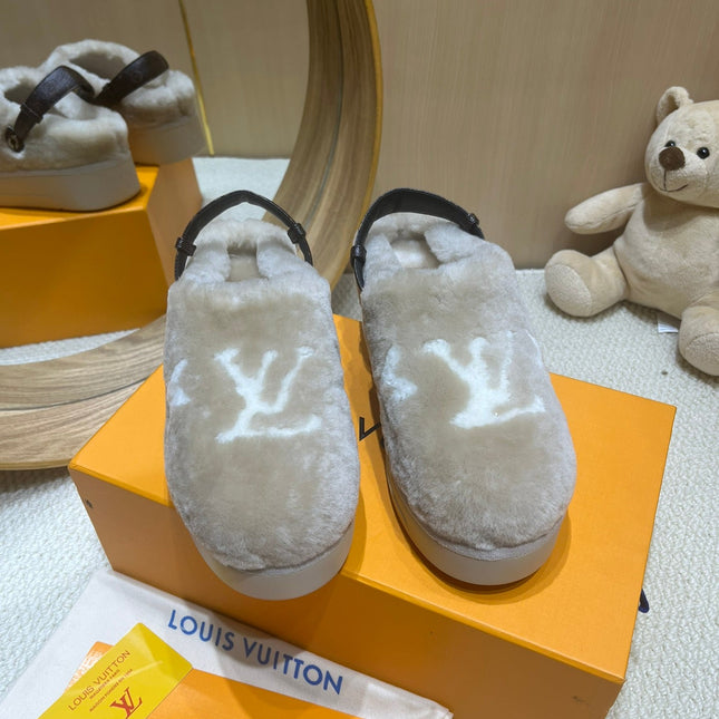 ASPEN COMFORT CLOG IN KHAKI BEIGE MIX WHITE FLEECE