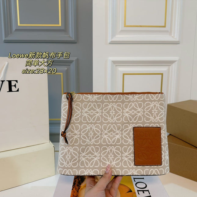 LOE 28 CLUTCH BAG IN BEIGE ANAGRAM JACQUARD
