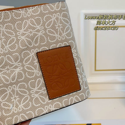 LOE 28 CLUTCH BAG IN BEIGE ANAGRAM JACQUARD