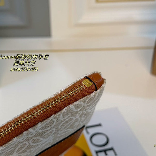 LOE 28 CLUTCH BAG IN BEIGE ANAGRAM JACQUARD