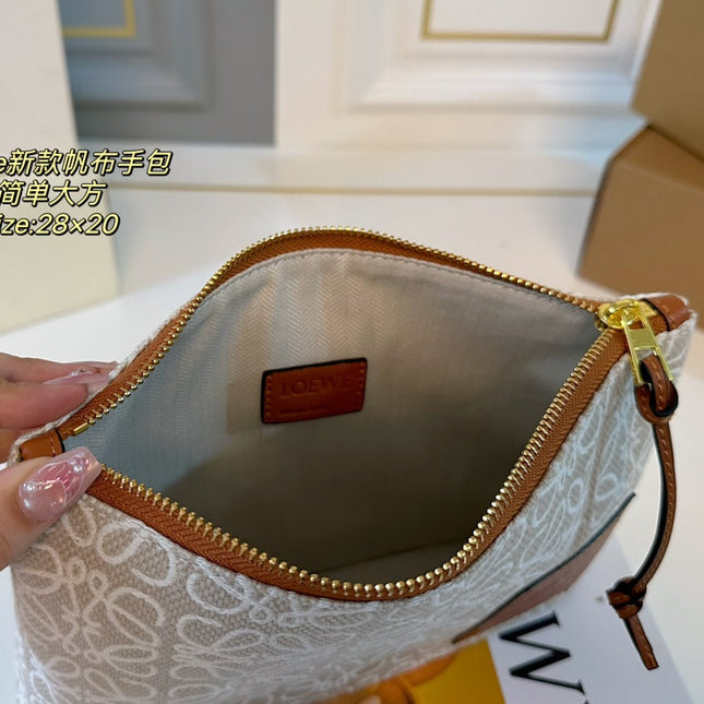LOE 28 CLUTCH BAG IN BEIGE ANAGRAM JACQUARD