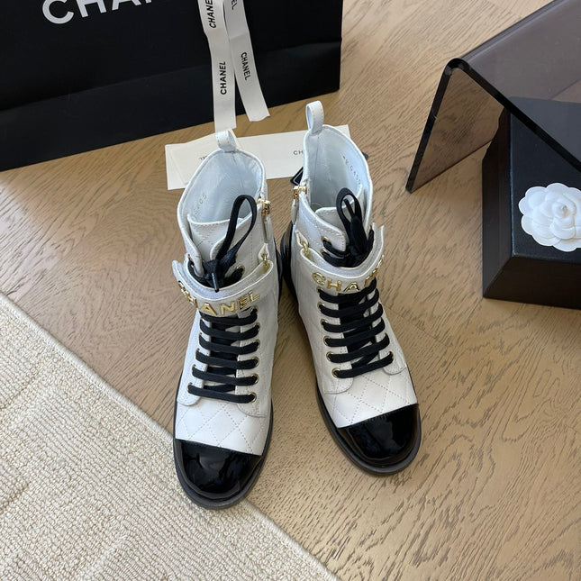ALPHABET MARTIN BOOTS IN WHITE LAMBSKIN