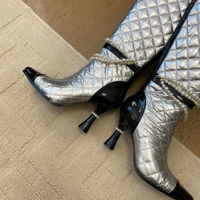 KNEE HIGH BOOTS 8 CM IN SILVER MIX BLACK CALFSKIN WITH PEARL CHAIN