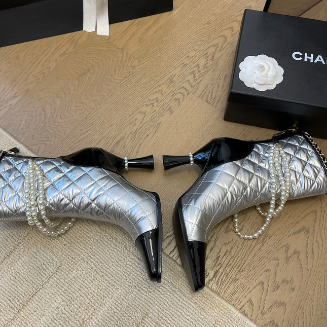 HIGH HEELS 8CM BOOTS IN SILVER MIX BLACK CALFSKIN WITH PEARL CHAIN