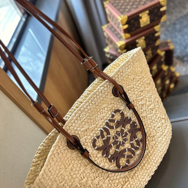LOE SMALL ANAGRAM BASKET 28 BAG IN NATURAL MIX BROWN IRACA PALM AND CALFSKIN