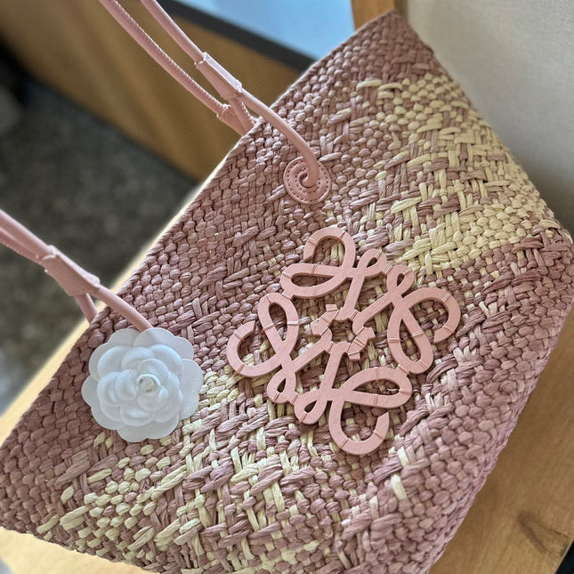LOE SMALL ANAGRAM BASKET 28 BAG IN TURKISH ROSE IRACA PALM AND CALFSKIN