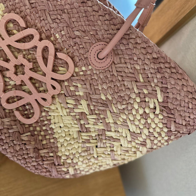 LOE SMALL ANAGRAM BASKET 28 BAG IN TURKISH ROSE IRACA PALM AND CALFSKIN