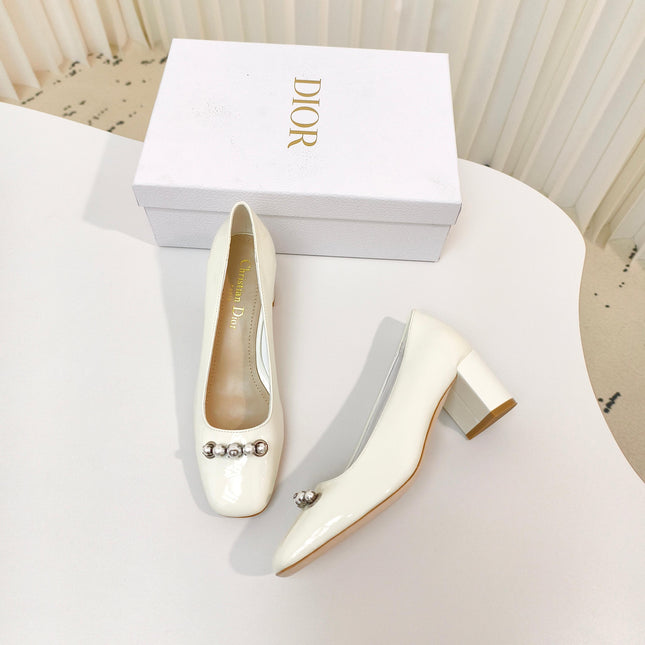 DIOR HIGH HEEL 55 MM 25S IN WHITE LAMBSKIN PEARL DETAILING