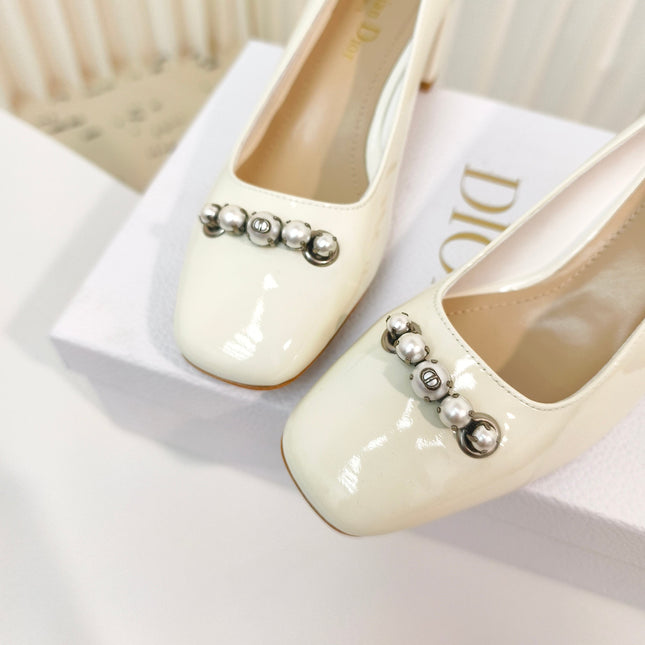 DIOR HIGH HEEL 55 MM 25S IN WHITE LAMBSKIN PEARL DETAILING