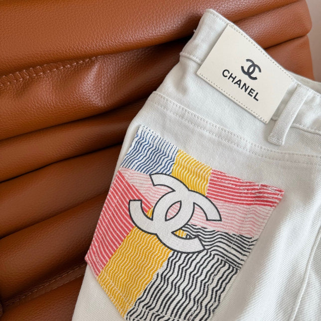 CC 25 Flared Jean White Elastic Fabric
