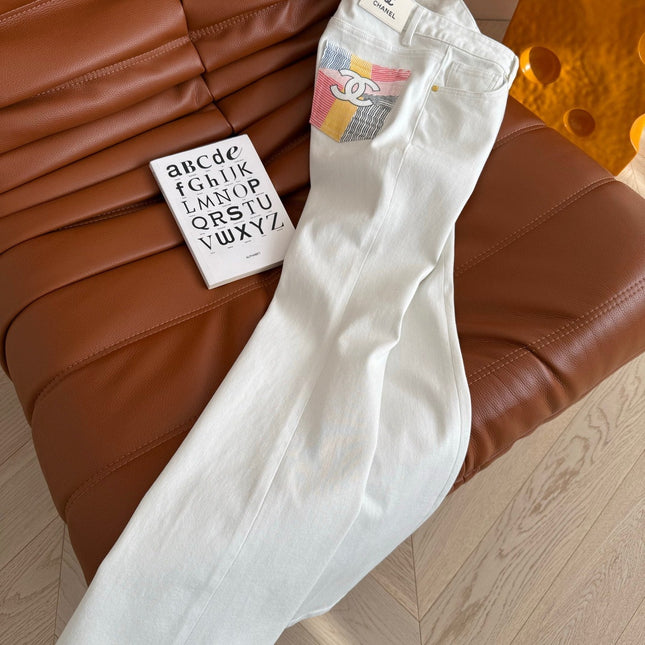 CC 25 Flared Jean White Elastic Fabric